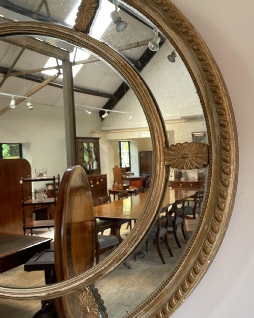 EARLY TWENTIETH CENTURY OVAL GILT MIRROR - ADDITIONAL PHOTO 1