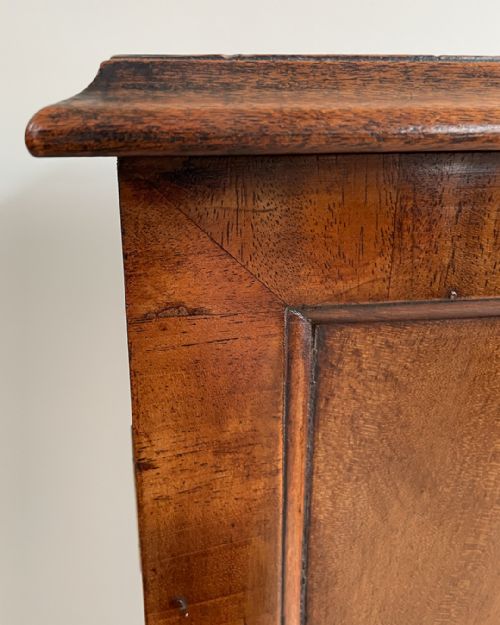 ELEGANT LATE REGENCY SIDE CABINET - ADDITIONAL PHOTO 9