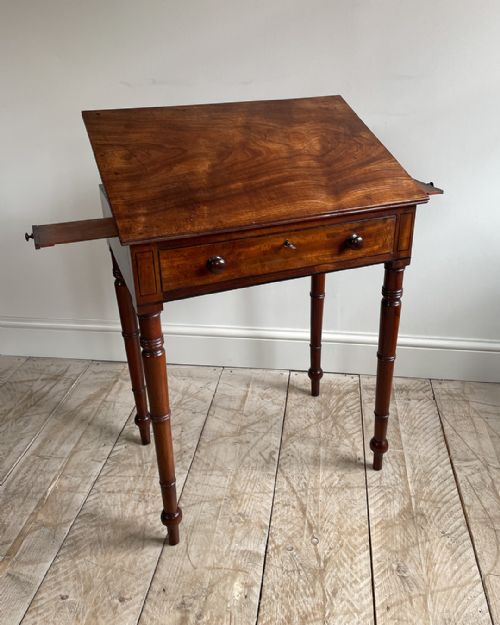 FINE QUALITY REGENCY MAHOGANY READING TABLE - ADDITIONAL PHOTO 3