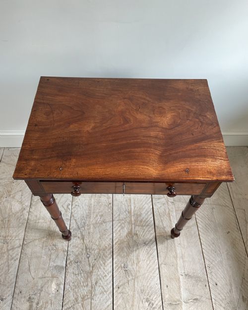 FINE QUALITY REGENCY MAHOGANY READING TABLE - ADDITIONAL PHOTO 4