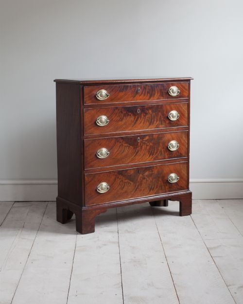 georgian mahogany chest of drawers - CATEGORY: ANTIQUE CHEST OF DRAWERS - DATED 18TH CENTURY
