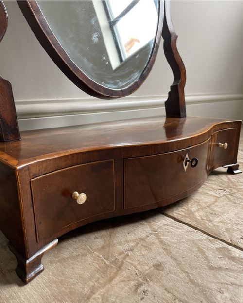 GEORGIAN MAHOGANY TOILET MIRROR - ADDITIONAL PHOTO 3