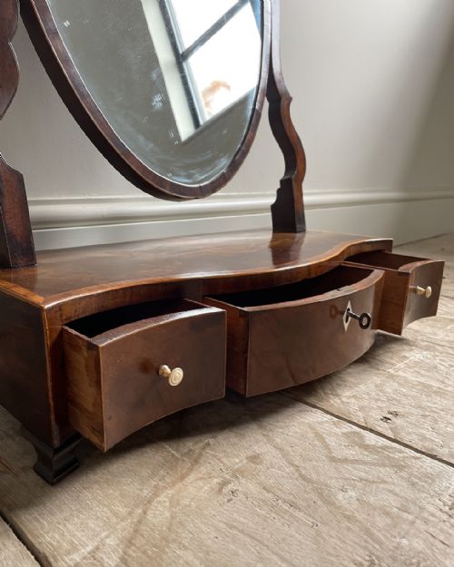 GEORGIAN MAHOGANY TOILET MIRROR - ADDITIONAL PHOTO 4