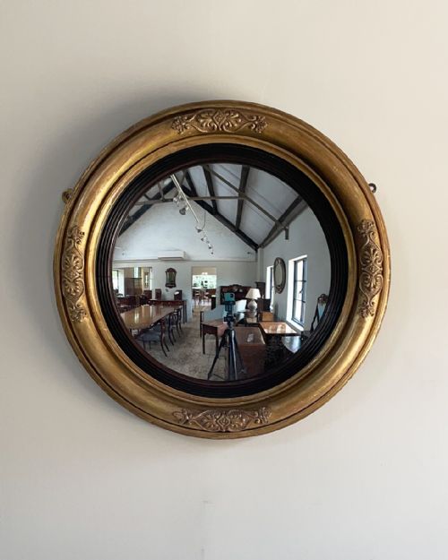 early 19th century gilt convex mirror - CATEGORY: ANTIQUE MIRRORS - DATED 19TH CENTURY
