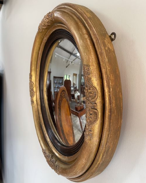 EARLY 19TH CENTURY GILT CONVEX MIRROR - ADDITIONAL PHOTO 3