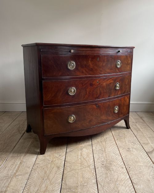 georgian mahogany bowfront chest of drawers - CATEGORY: ANTIQUE CHEST OF DRAWERS - DATED 19TH CENTURY