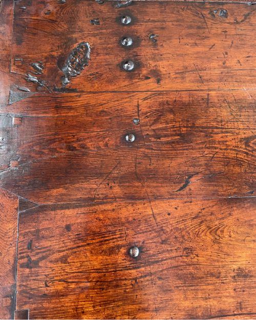 17TH CENTURY ITALIAN COFFER - ADDITIONAL PHOTO 6