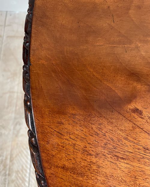 UNIQUE AND FINELY CARVED MAHOGANY TRIPOD TABLE - ADDITIONAL PHOTO 6