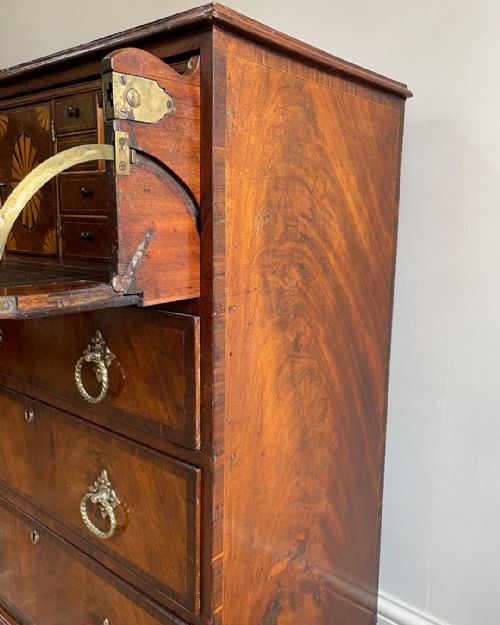 GEORGIAN MAHOGANY SECRETAIRE CHEST OF DRAWERS - ADDITIONAL PHOTO 4