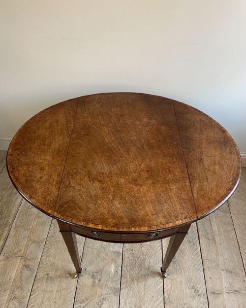 BEAUTIFUL GEORGIAN MAHOGANY OVAL PEMBROKE TABLE - ADDITIONAL PHOTO 4