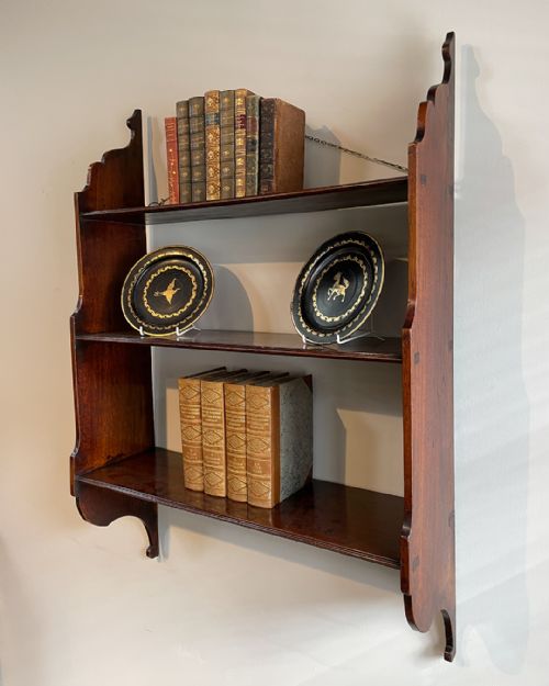 lovely set of 19th mahogany shelves - CATEGORY: ANTIQUE FURNITURE - DATED 1800