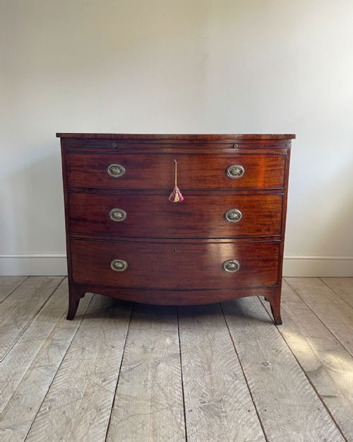 GEORGIAN MAHOGANY CHEST OF DRAWERS - ADDITIONAL PHOTO 1