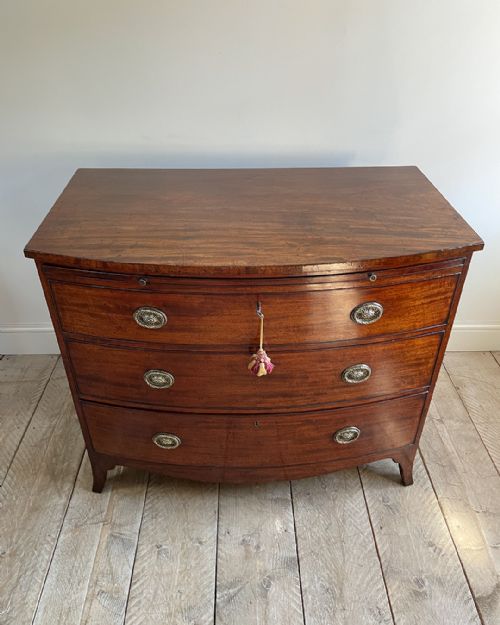 GEORGIAN MAHOGANY CHEST OF DRAWERS - ADDITIONAL PHOTO 4