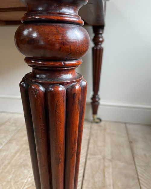 FINE QUALITY REGENCY MAHOGANY LIBRARY TABLE - ADDITIONAL PHOTO 9