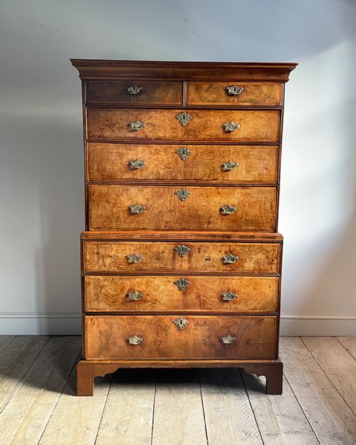 18th century walnut chest on chest - CATEGORY: ANTIQUE CHEST OF DRAWERS - DATED 18TH CENTURY