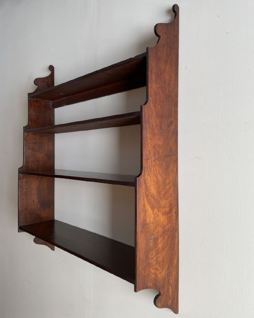 19th century mahogany shelves - CATEGORY: ANTIQUE FURNITURE - DATED 19TH CENTURY