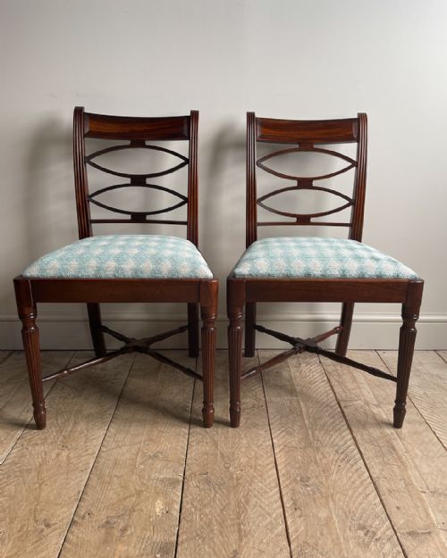 FINE PAIR OF REGENCY SIDE CHAIRS - ADDITIONAL PHOTO 1