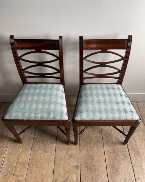 FINE PAIR OF REGENCY SIDE CHAIRS - ADDITIONAL PHOTO 2