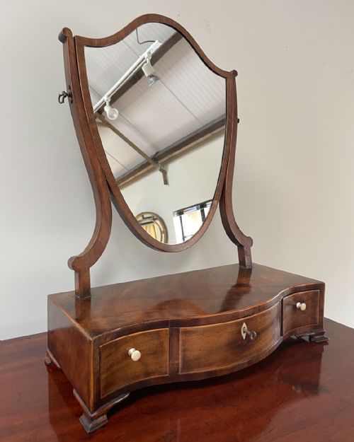 GEORGE III SERPENTINE SHAPED MAHOGANY TOILET MIRROR - ADDITIONAL PHOTO 6
