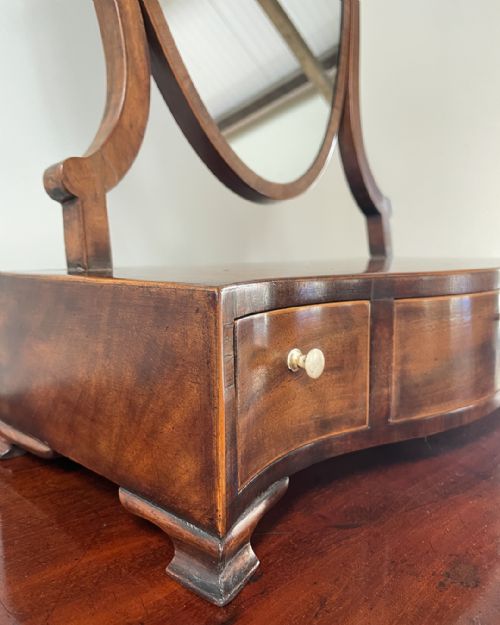 GEORGE III SERPENTINE SHAPED MAHOGANY TOILET MIRROR - ADDITIONAL PHOTO 7