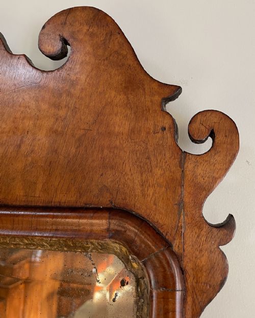 GEORGE II WALNUT AND PARCEL GILT FRET MIRROR - ADDITIONAL PHOTO 7