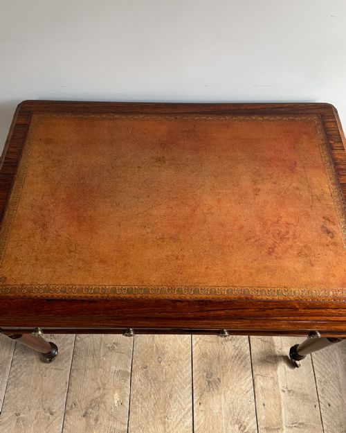 ELEGANT 19TH CENTURY ROSEWOOD WRITING TABLE - ADDITIONAL PHOTO 4