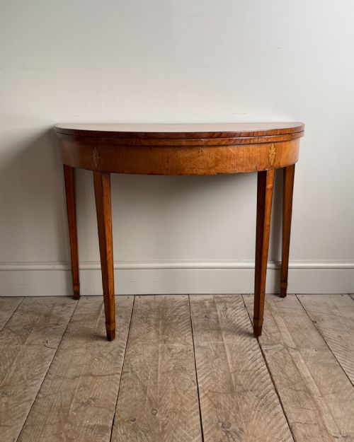 EXCEPTIONAL DEMILUNE CARD TABLE IN CEDAR - ADDITIONAL PHOTO 2