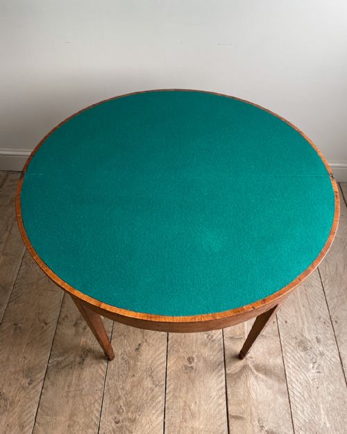 EXCEPTIONAL DEMILUNE CARD TABLE IN CEDAR - ADDITIONAL PHOTO 7