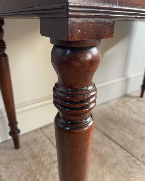 GEORGIAN MAHOGANY KNEEHOLE DRESSING TABLE - ADDITIONAL PHOTO 8