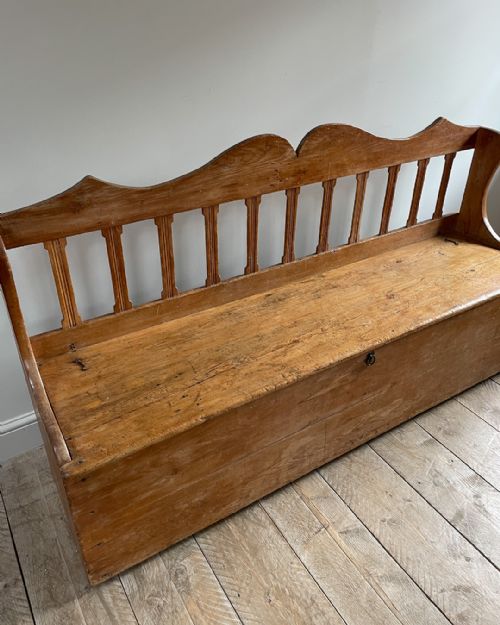 NINETEENTH CENTURY CONTINENTAL PINE SETTLE - ADDITIONAL PHOTO 3