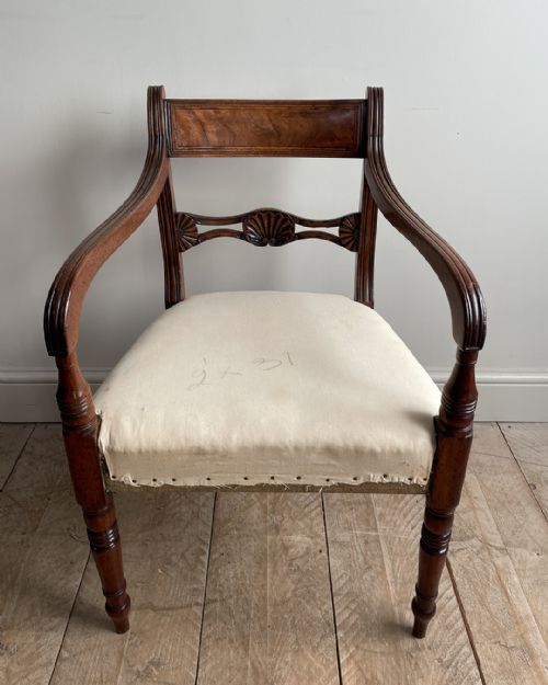 FINE SET OF EIGHT REGENCY MAHOGANY CHAIRS - ADDITIONAL PHOTO 3