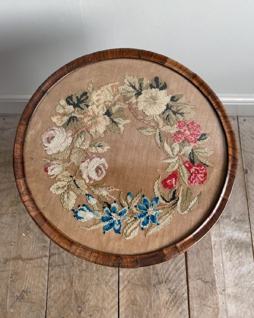 CHARMING PAIR OF ROUND ROSEWOOD LAMP TABLES - ADDITIONAL PHOTO 7