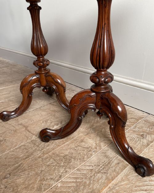 CHARMING PAIR OF ROUND ROSEWOOD LAMP TABLES - ADDITIONAL PHOTO 8