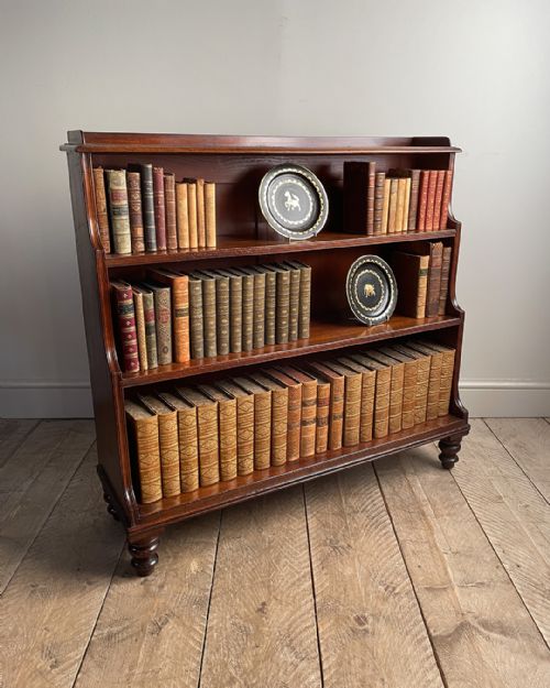 georgian mahogany waterfall bookcase - CATEGORY: ANTIQUE BOOKCASES - DATED 19TH CENTURY