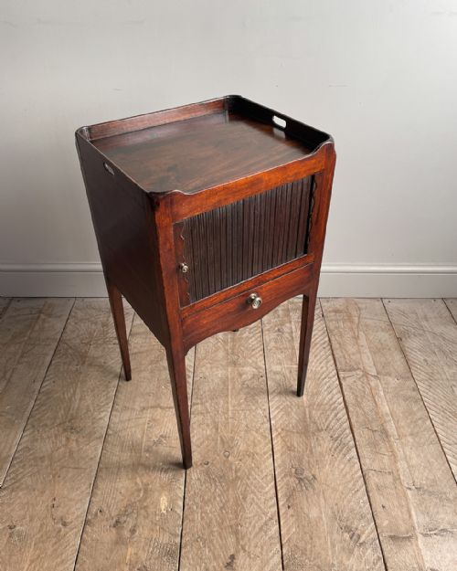 GEORGIAN MAHOGANY TRAY TOP POT CUPBOARD - ADDITIONAL PHOTO 2