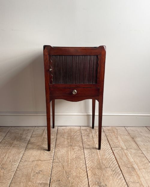 GEORGIAN MAHOGANY TRAY TOP POT CUPBOARD - ADDITIONAL PHOTO 3