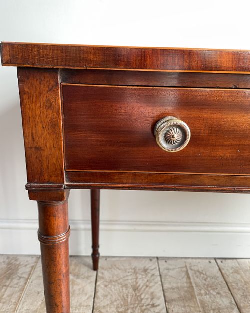 ELEGANT MAHOGANY TWO DRAWER SIDE TABLE - ADDITIONAL PHOTO 8