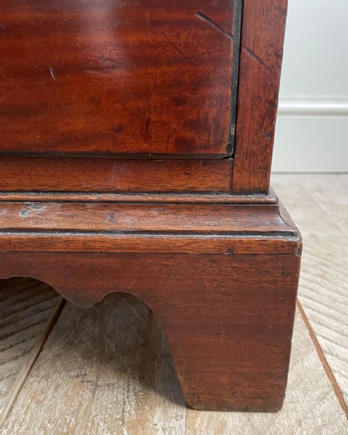 FINE GEORGIAN MAHOGANY LINEN PRES - ADDITIONAL PHOTO 9