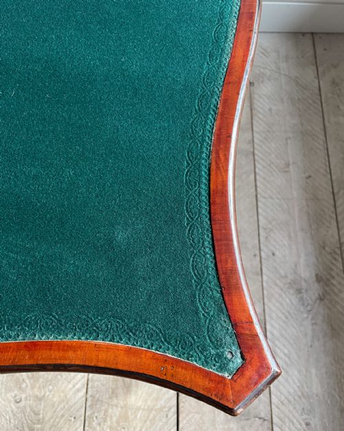EXCEPTIONALLY FINE MAHOGANY SERPENTINE CARD TABLE - ADDITIONAL PHOTO 7