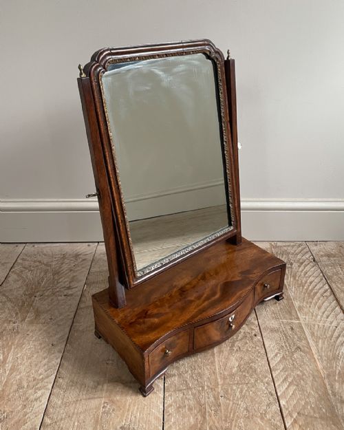 GEORGIAN MAHOGANY SERPENTINE TOILET MIRROR - ADDITIONAL PHOTO 1