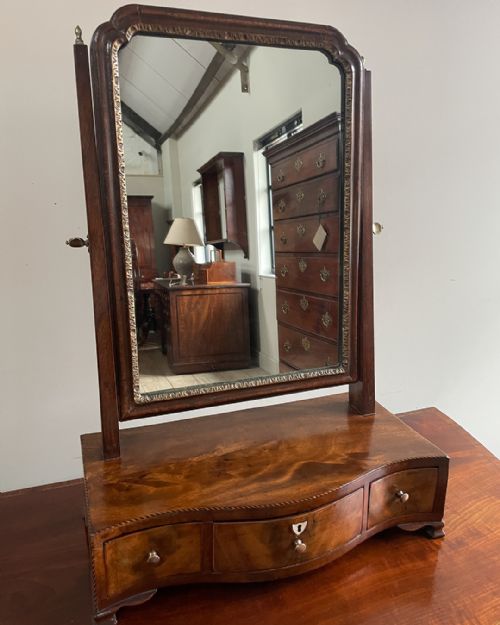 GEORGIAN MAHOGANY SERPENTINE TOILET MIRROR - ADDITIONAL PHOTO 6