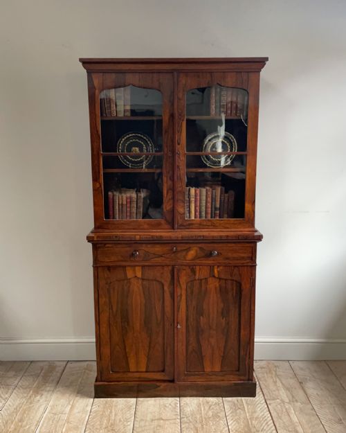 CHARMING SMALL ROSEWOOD CABINET BOOKCASE - ADDITIONAL PHOTO 1
