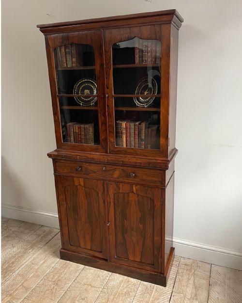 CHARMING SMALL ROSEWOOD CABINET BOOKCASE - ADDITIONAL PHOTO 3