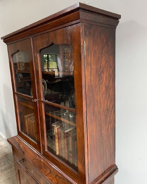 CHARMING SMALL ROSEWOOD CABINET BOOKCASE - ADDITIONAL PHOTO 7