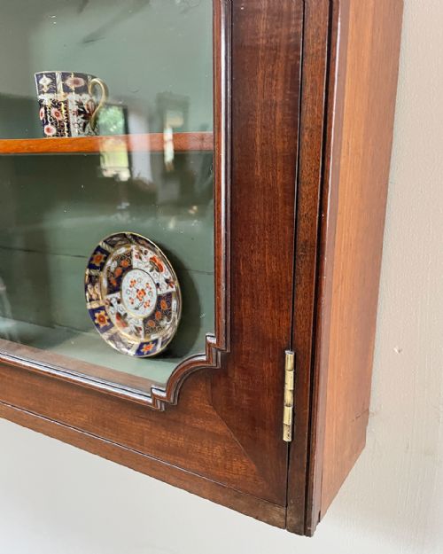 LOVELY GLASSFRONTED WALL CABINET - ADDITIONAL PHOTO 4