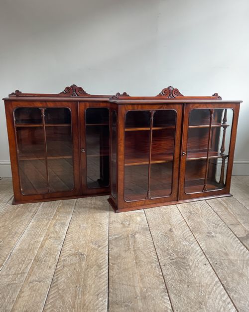 pair of glazed mahogany wall hanging cupboards - CATEGORY: ANTIQUE CABINETS - DATED 19TH CENTURY
