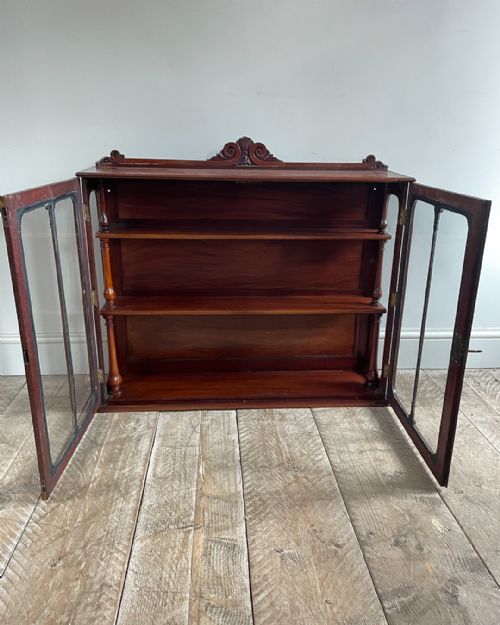 PAIR OF GLAZED MAHOGANY WALL HANGING CUPBOARDS - ADDITIONAL PHOTO 7