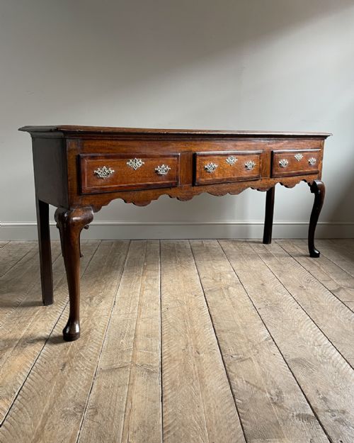 george ii oak dresser - CATEGORY: ANTIQUE SIDEBOARDS - DATED 18TH CENTURY