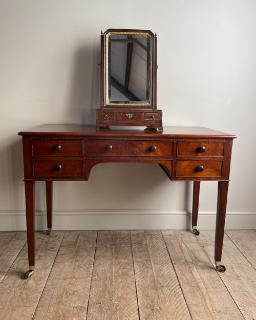 19TH CENTURY MAHOGANY DRESSING TABLE - ADDITIONAL PHOTO 1