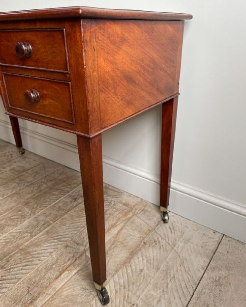 19TH CENTURY MAHOGANY DRESSING TABLE - ADDITIONAL PHOTO 6